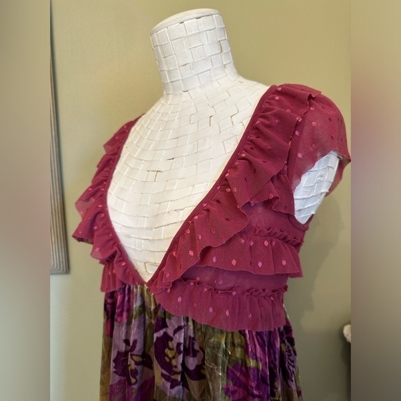 Free People Mesh and Velvet Floral ruffles Dress - Picture 4 of 15